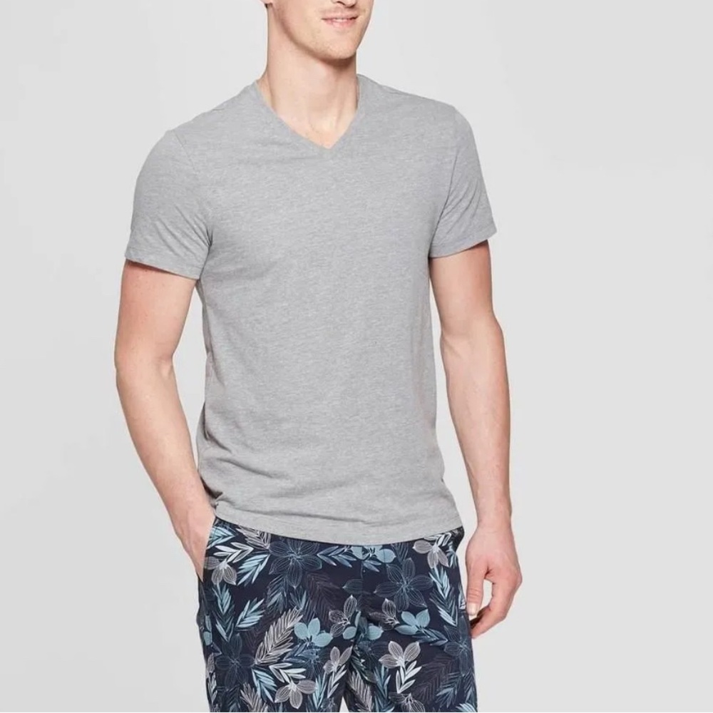 NEW Men's Everyday Short Sleeve V Neck T-Shirt Goodfellow & Co Cotton Blend Med